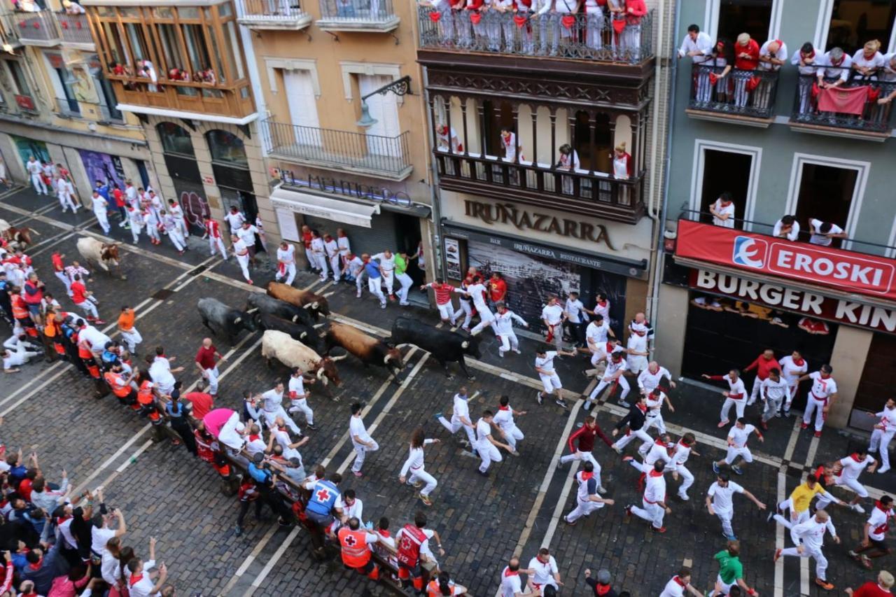 Apartamento Mercaderes Pamplona Eksteriør billede